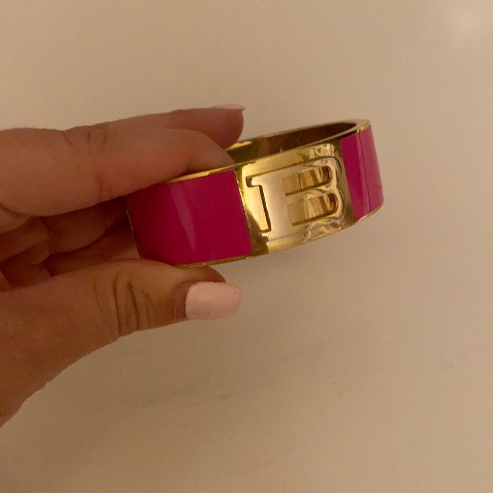 Letter “B” pink C Wonder bracelet